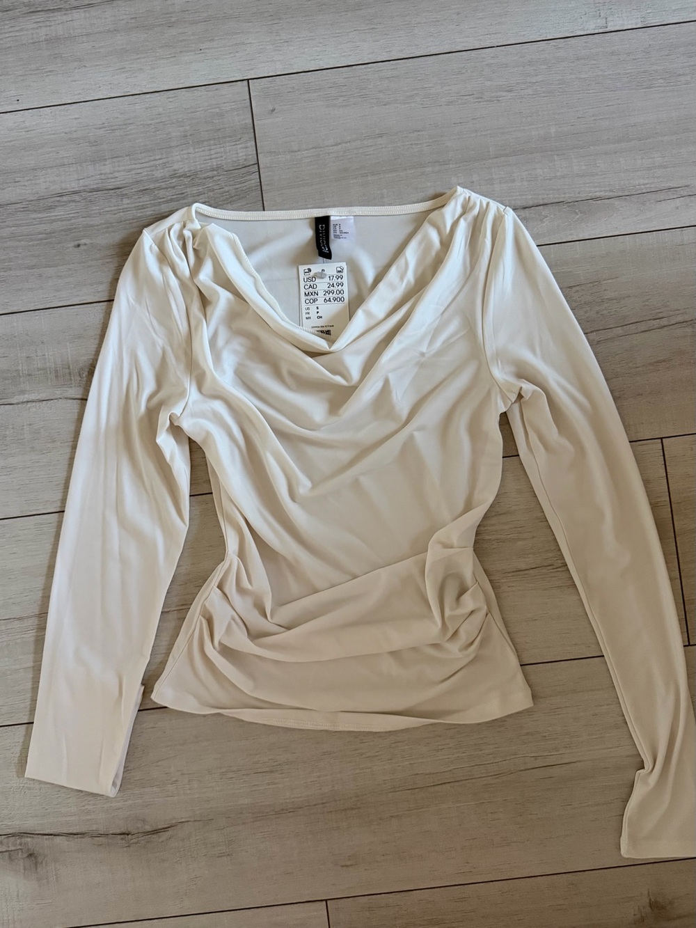 H&M Cream Top